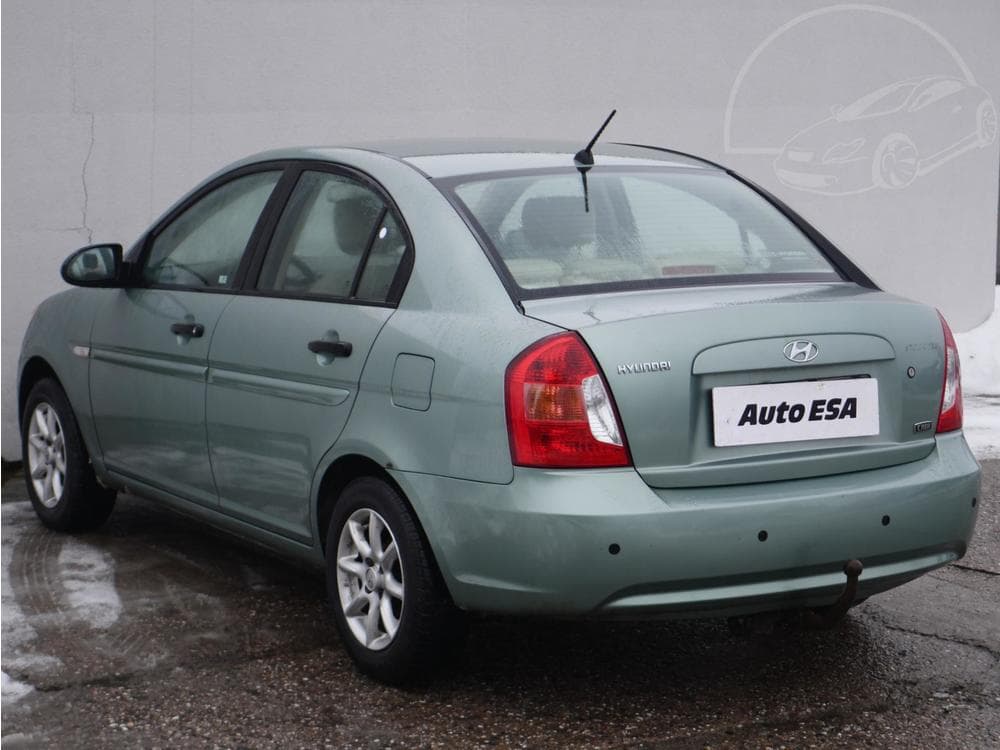 2007 Hyundai ACCENT - 4