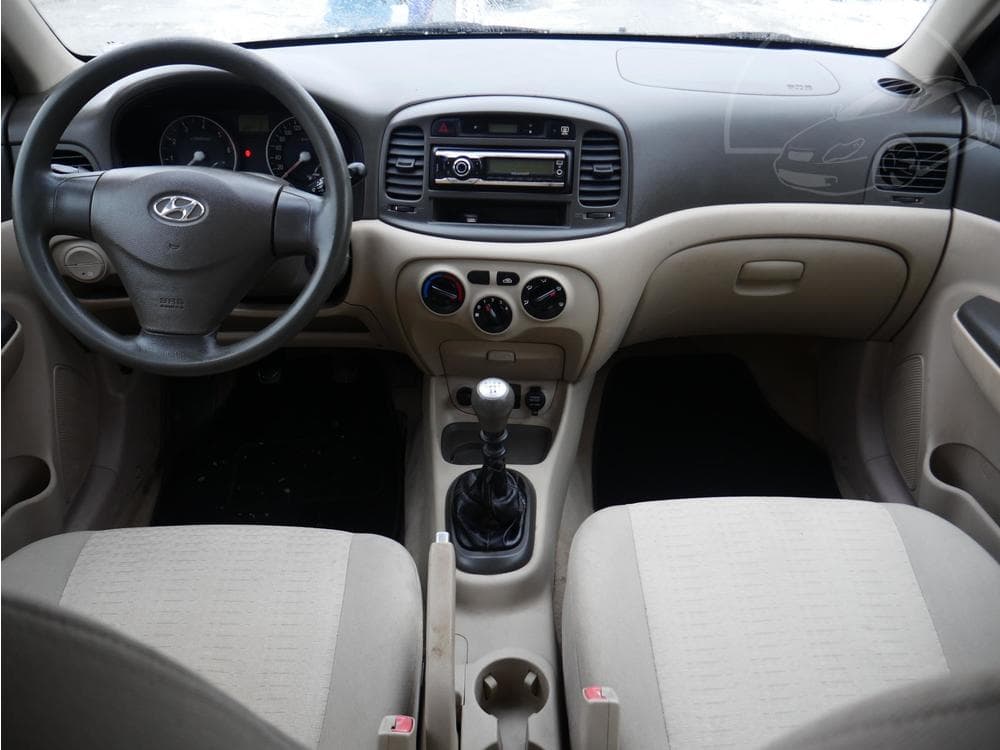 2007 Hyundai ACCENT - 8