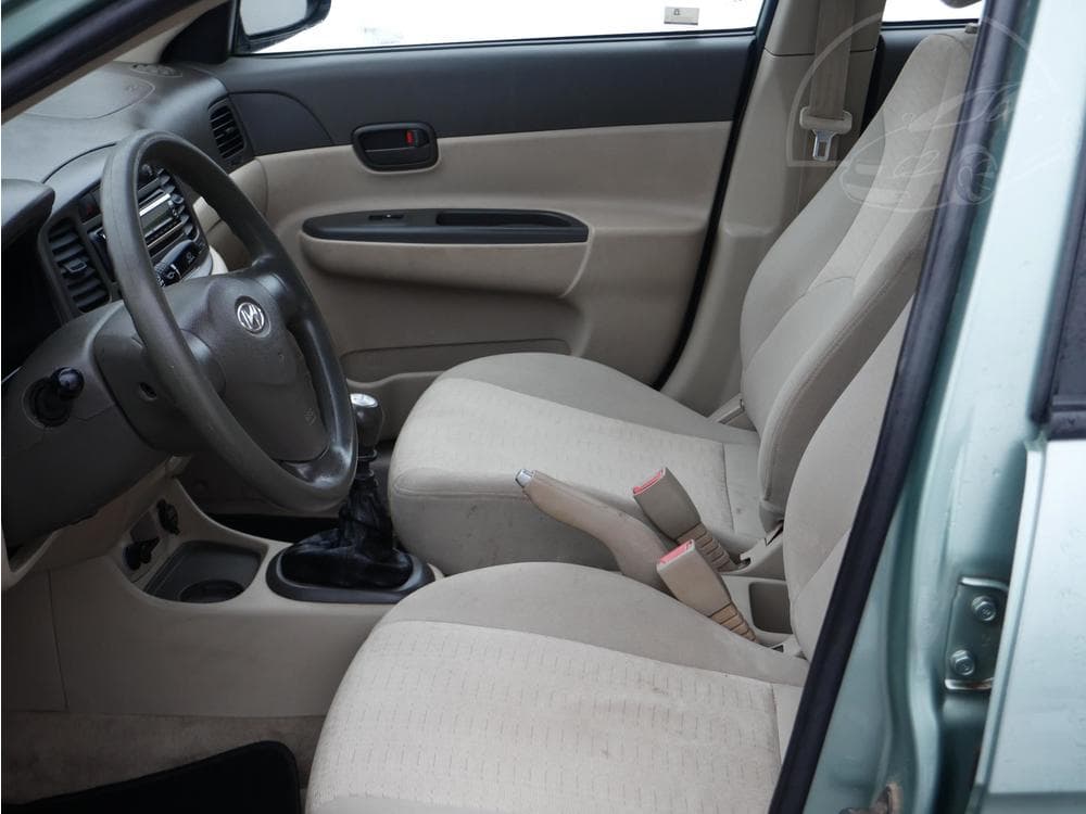 2007 Hyundai ACCENT - 9
