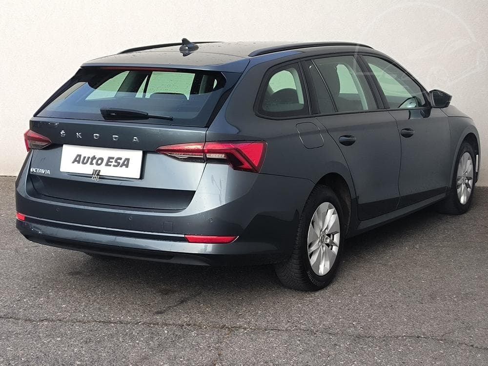 2021 Škoda OCTAVIA - 10