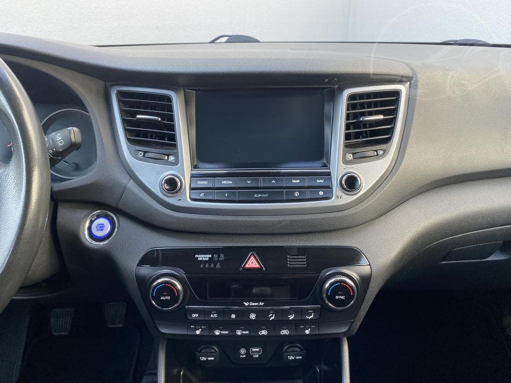 2016 Hyundai Tucson - 12