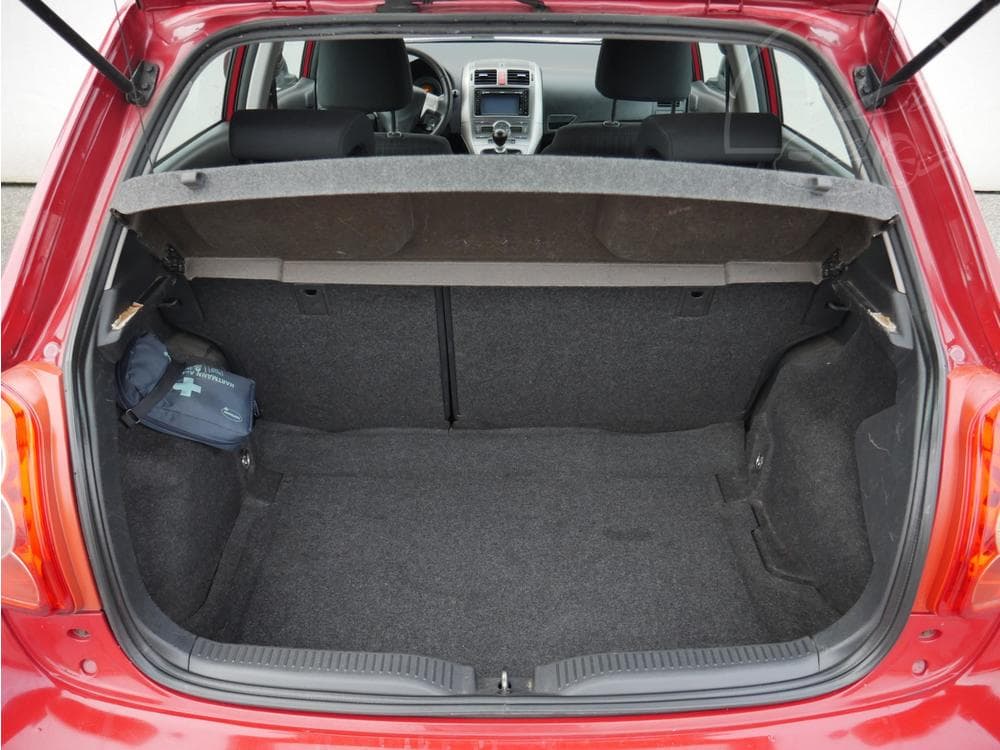 2009 Toyota Auris - 19