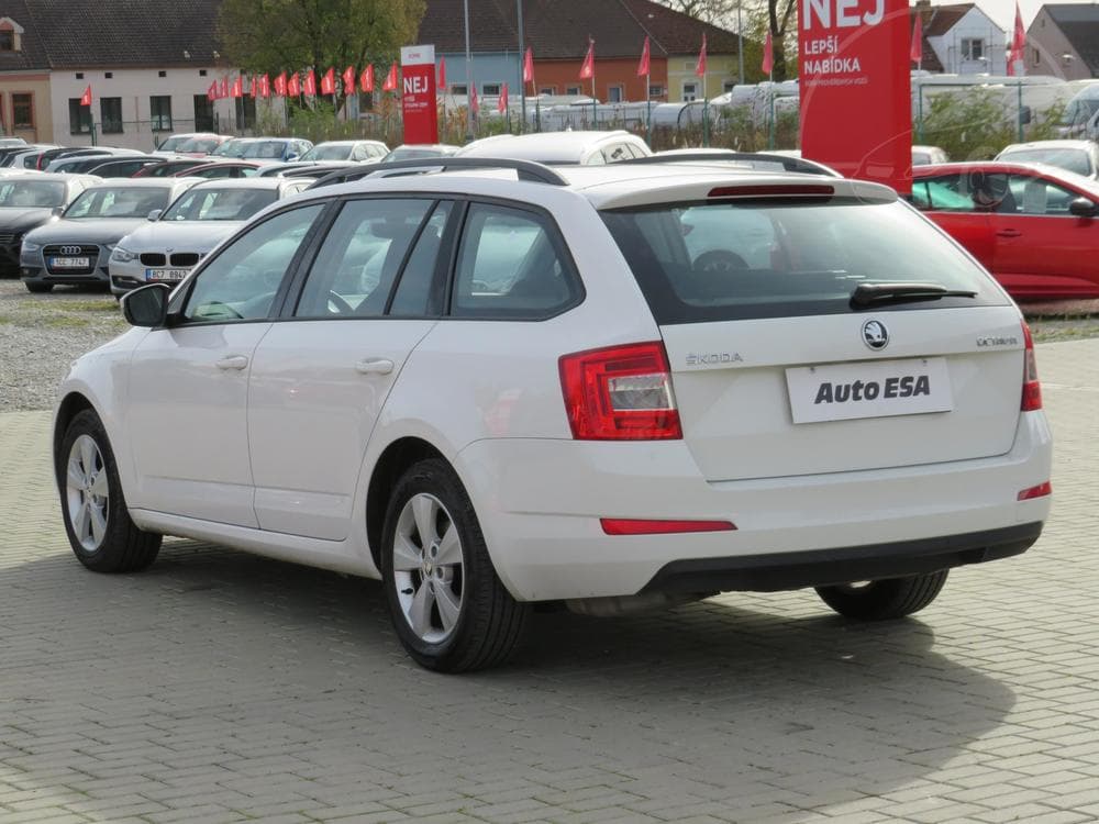 2016 Škoda OCTAVIA - 11