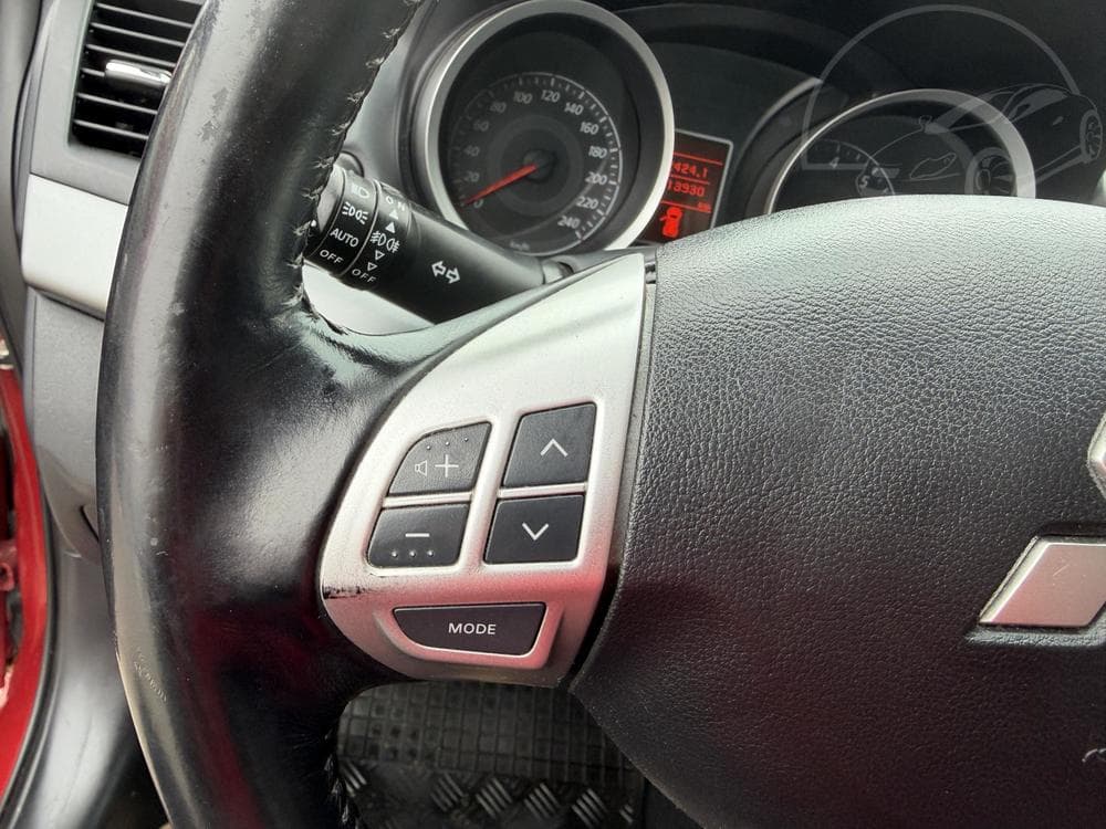 2011 Mitsubishi LANCER - 11