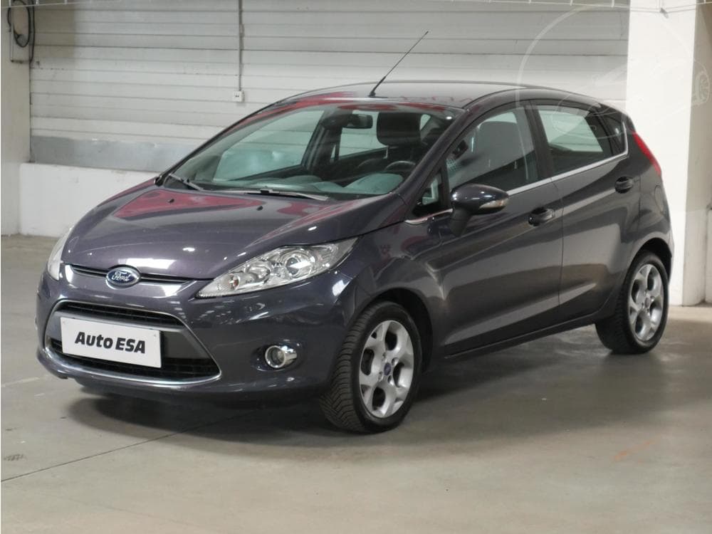 2011 Ford FIESTA - 3
