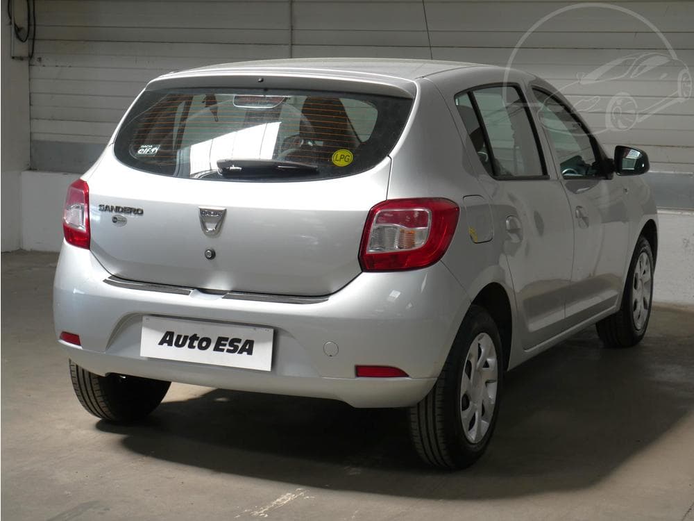 2015 Dacia SANDERO - 6