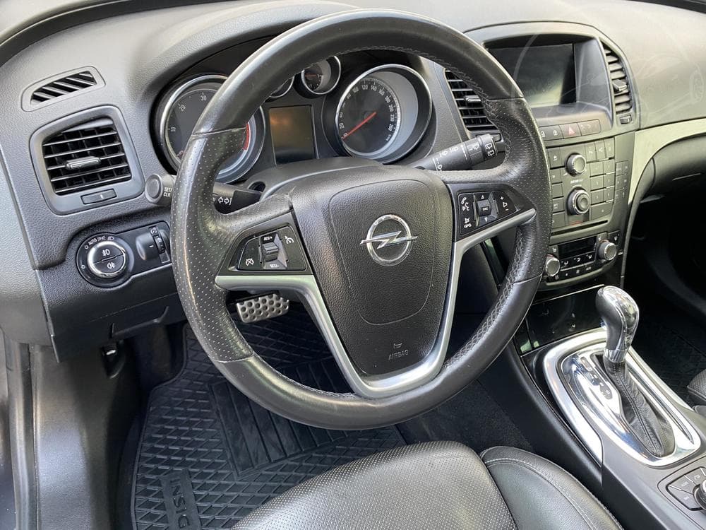 2011 Opel INSIGNIA - 13