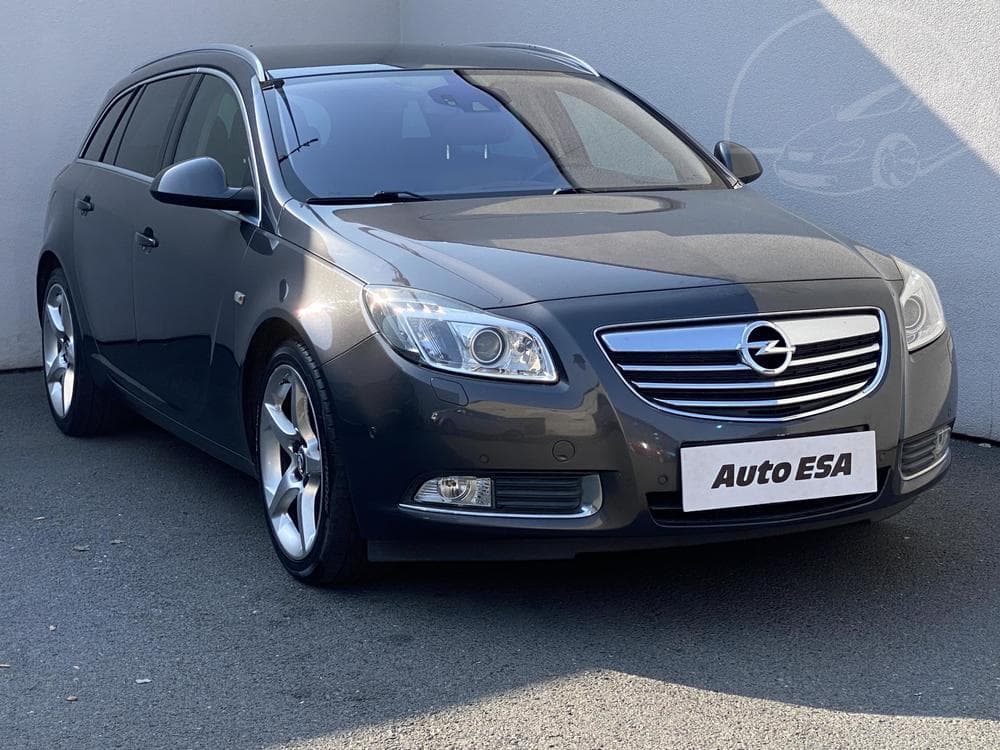 2011 Opel INSIGNIA