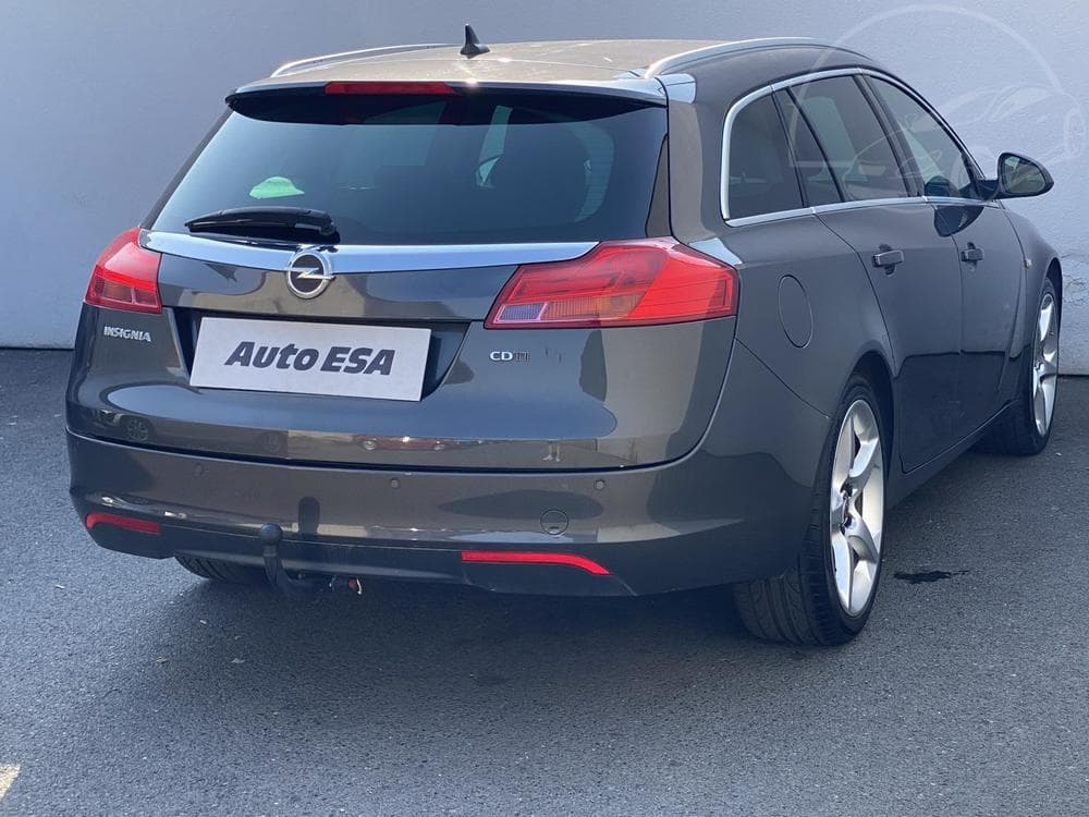 2011 Opel INSIGNIA - 4