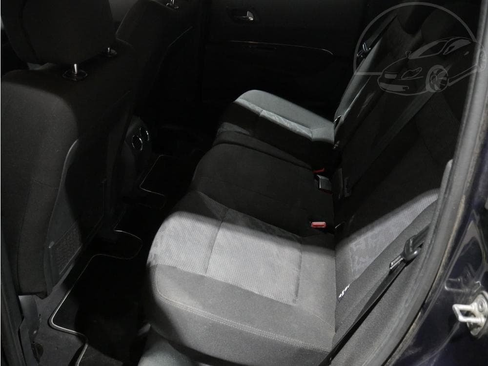 2010 Peugeot 3008 - 10