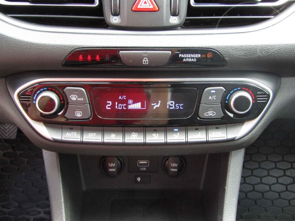 2023 Hyundai i30 - 15