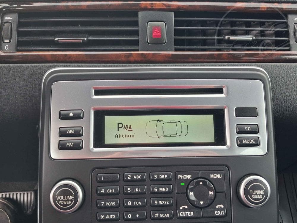 2010 Volvo V70 - 14