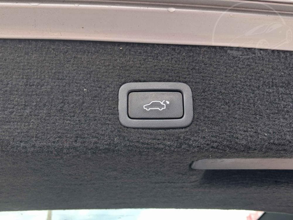 2010 Volvo V70 - 19