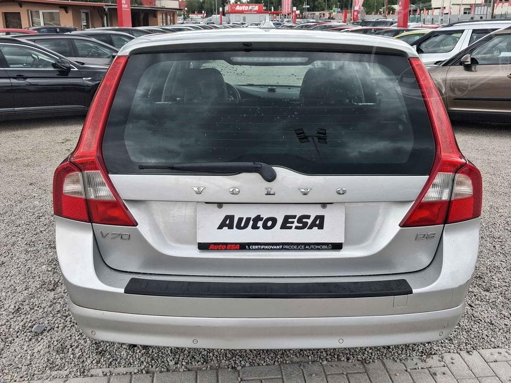 2010 Volvo V70 - 5