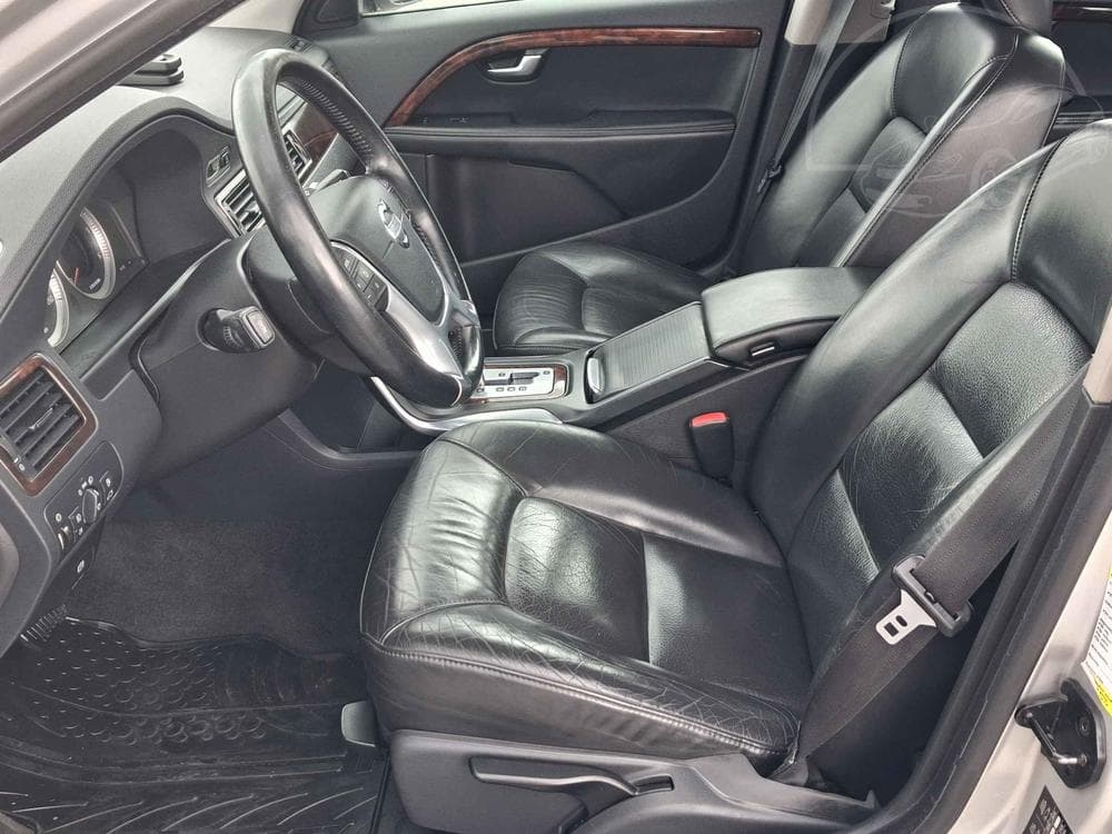 2010 Volvo V70 - 9