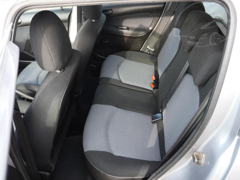 2004 Peugeot 206 - 9