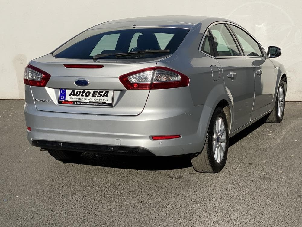 2011 Ford MONDEO - 7