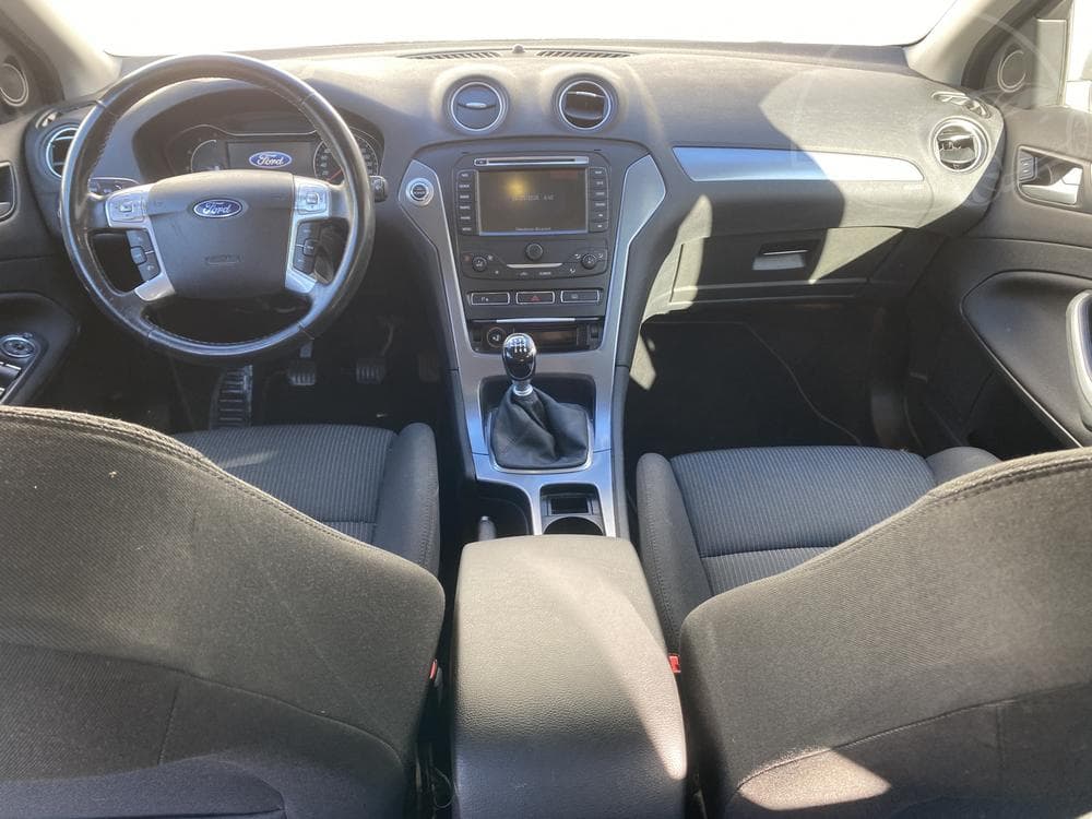 2011 Ford MONDEO - 15