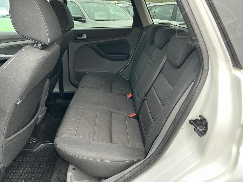 2008 Ford FOCUS - 10