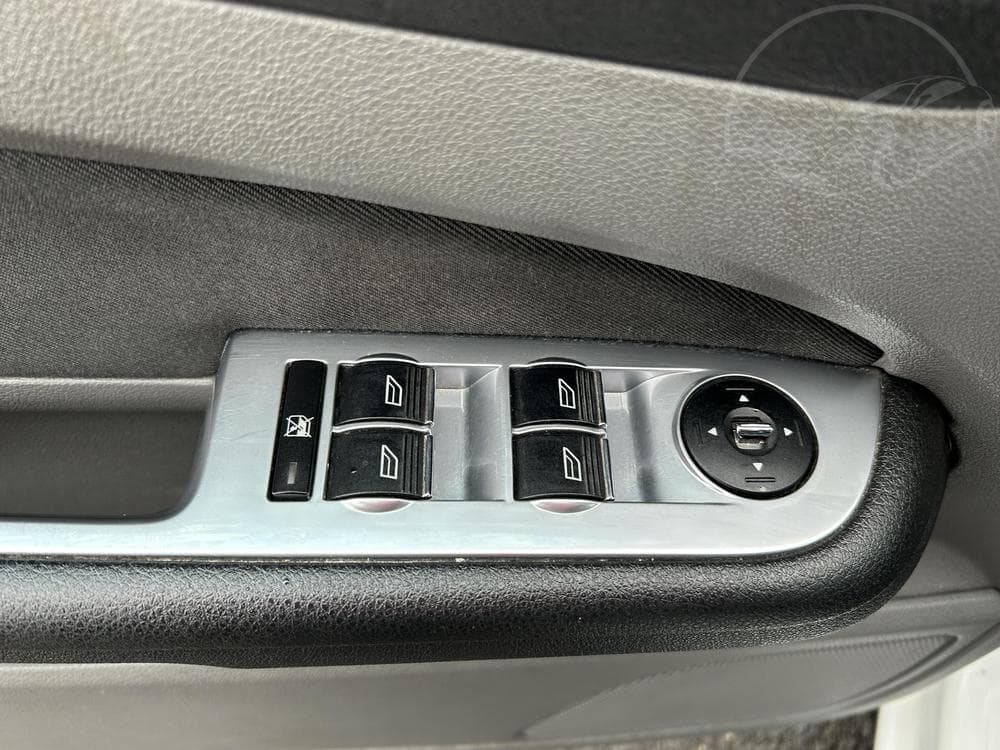 2008 Ford FOCUS - 12