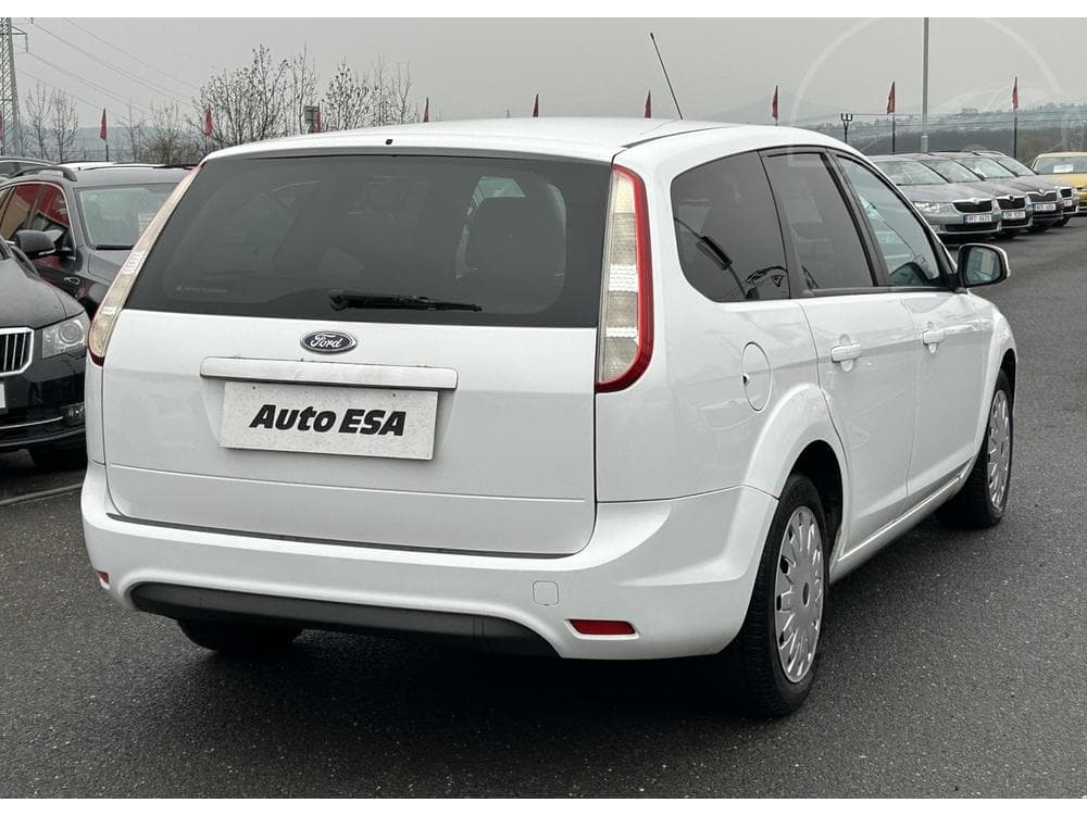 2008 Ford FOCUS - 4