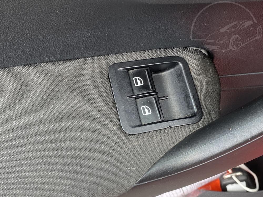 2012 Volkswagen POLO - 10