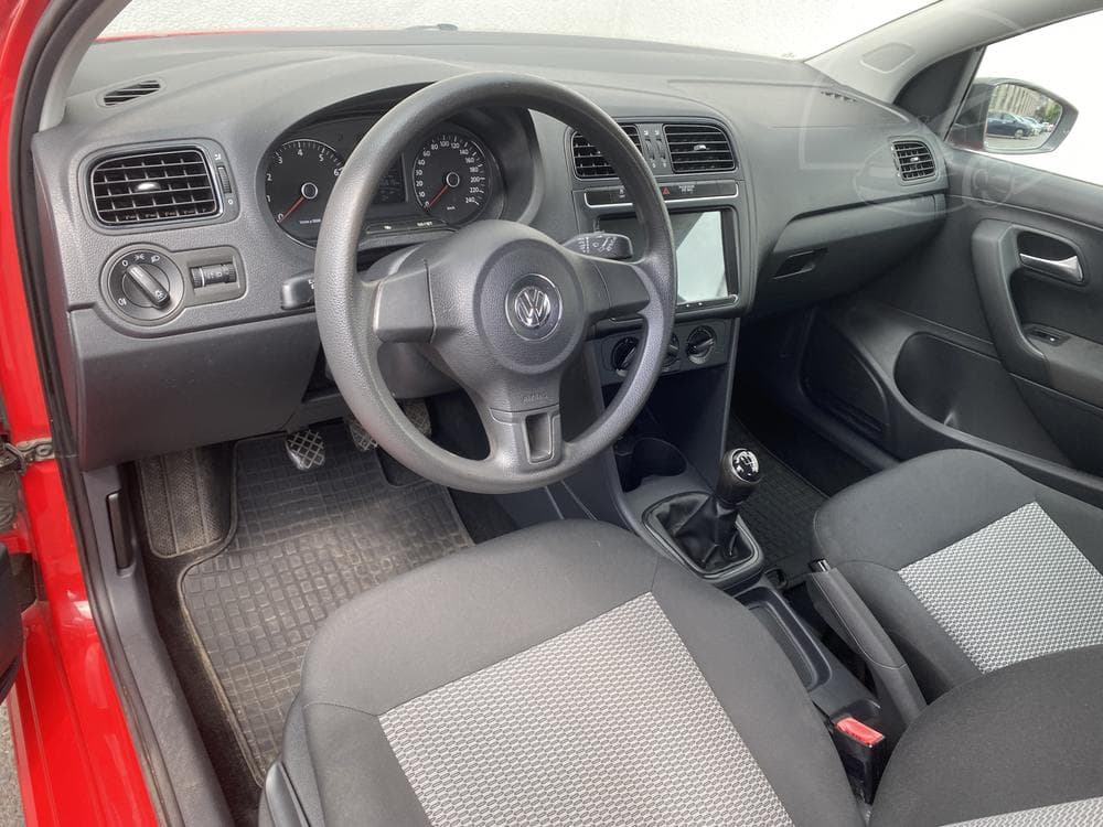 2012 Volkswagen POLO - 7