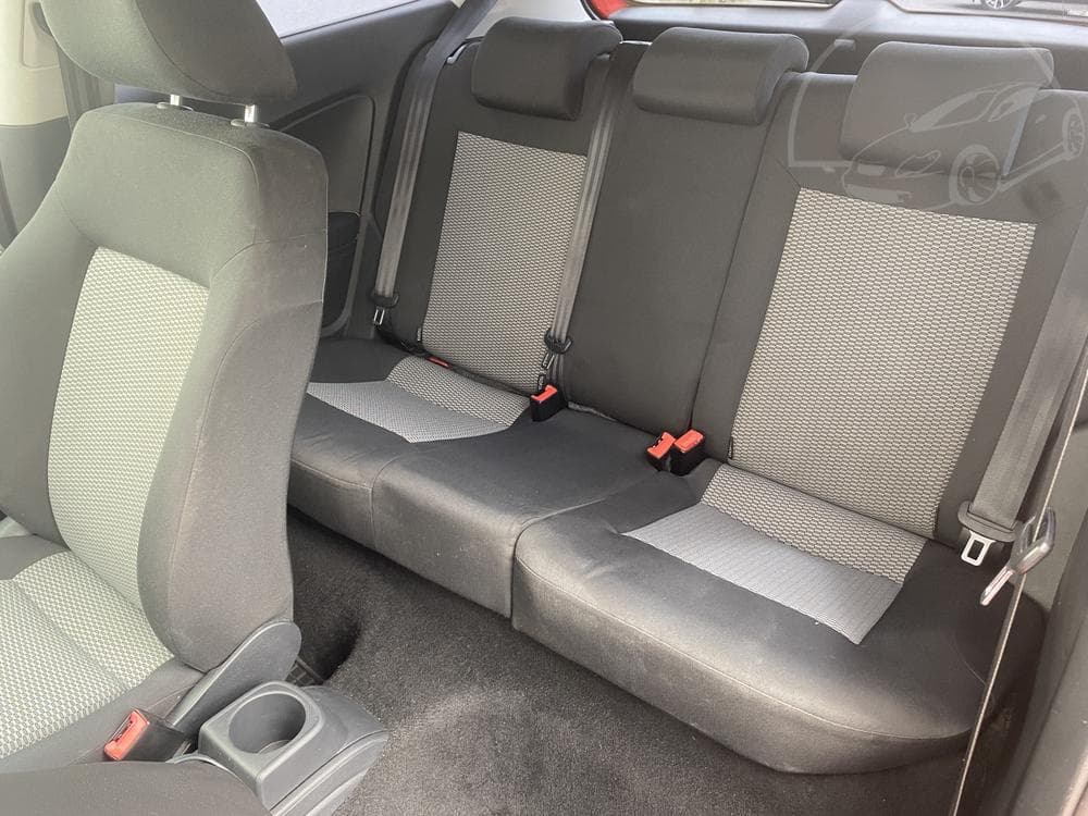 2012 Volkswagen POLO - 9