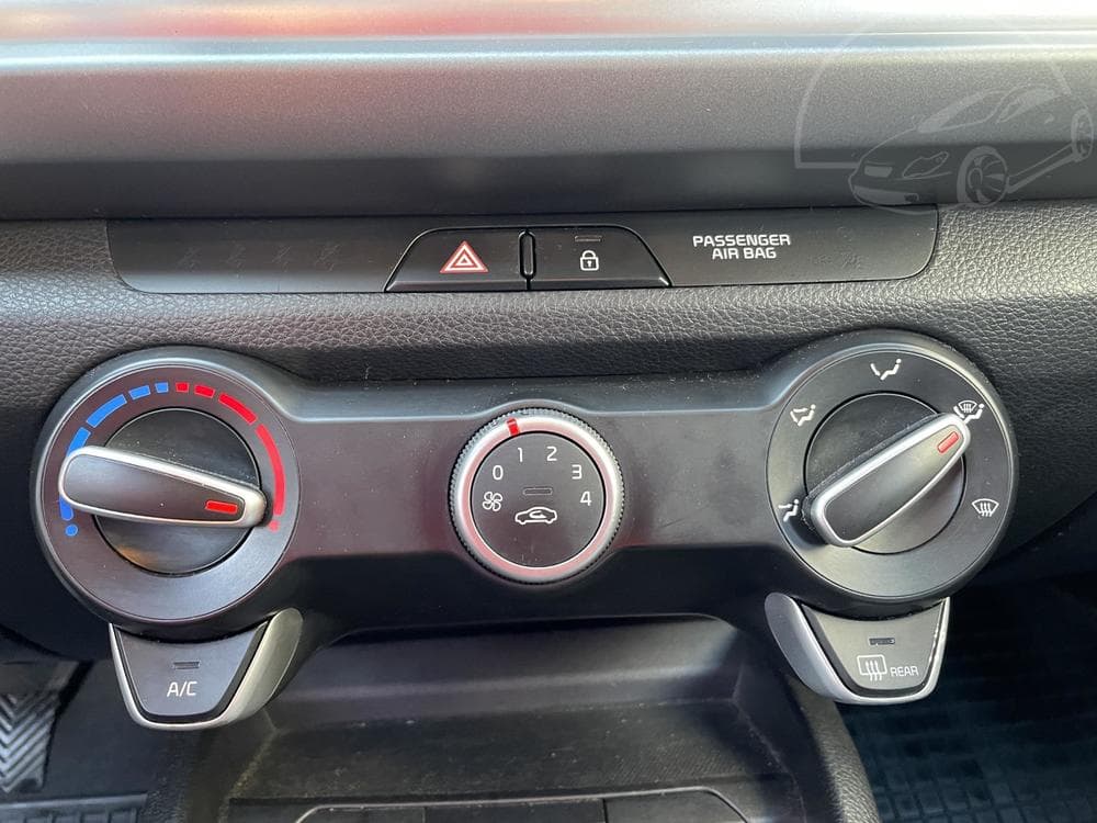 2017 Kia RIO - 12
