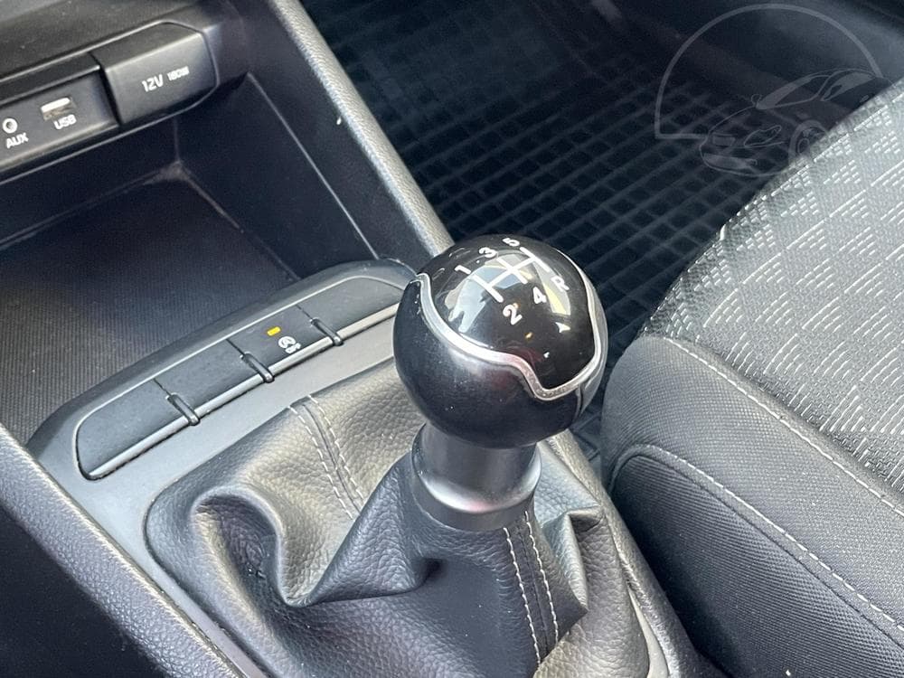 2017 Kia RIO - 13