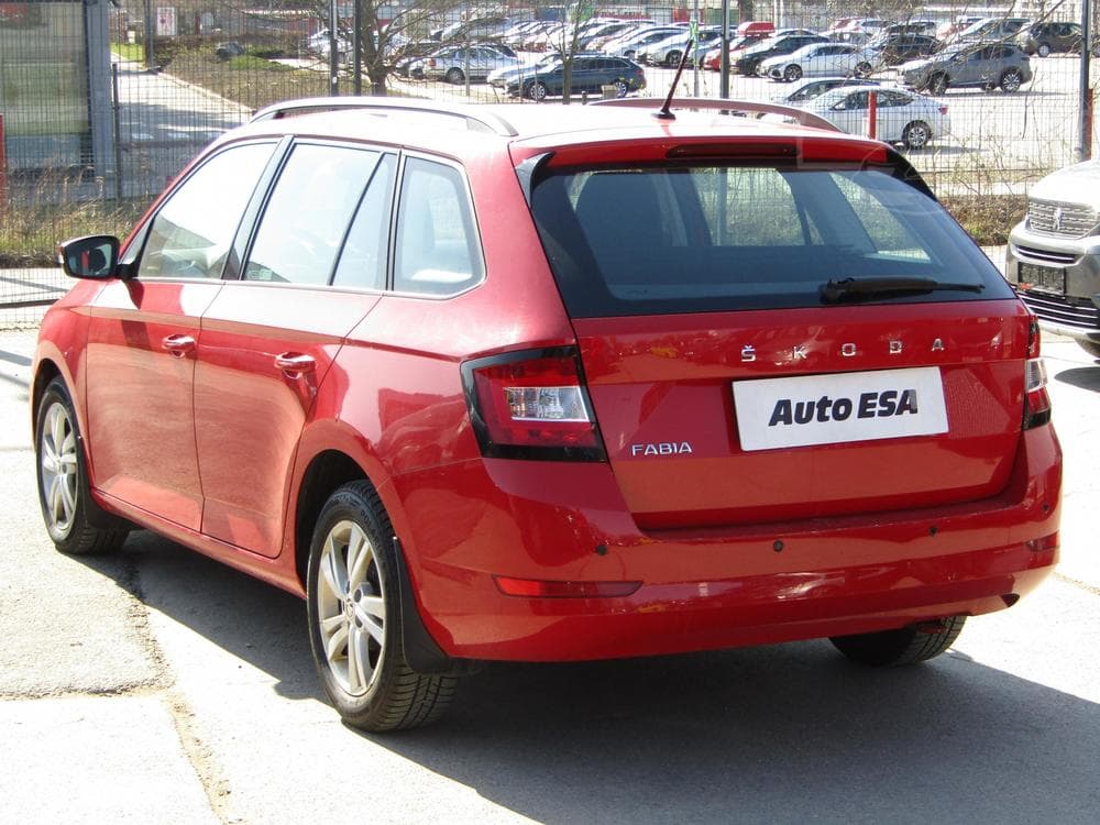 2020 Škoda FABIA - 26