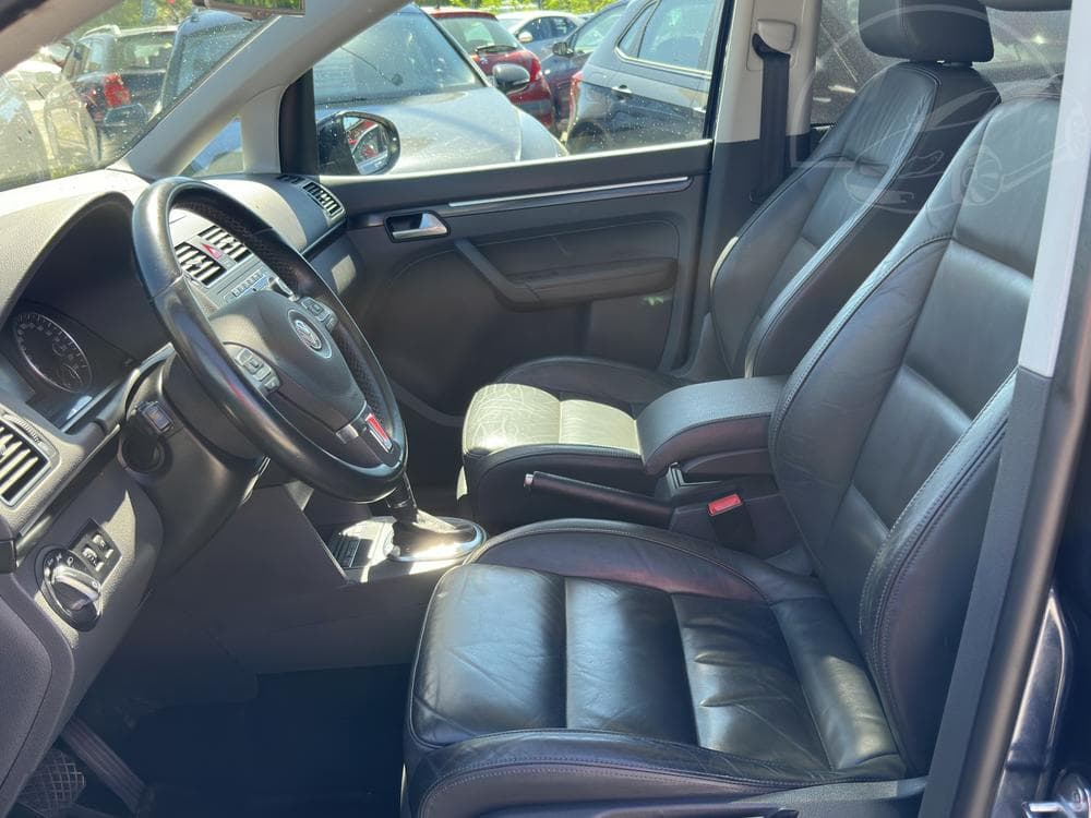 2011 Volkswagen TOURAN - 9