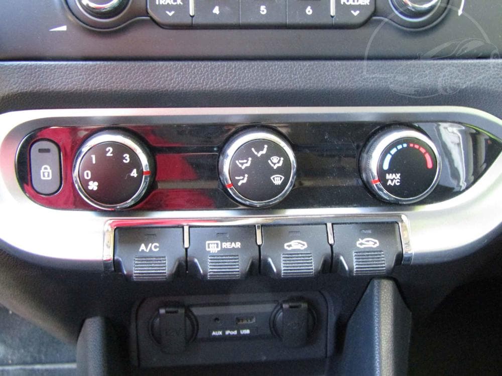 2013 Kia RIO - 13