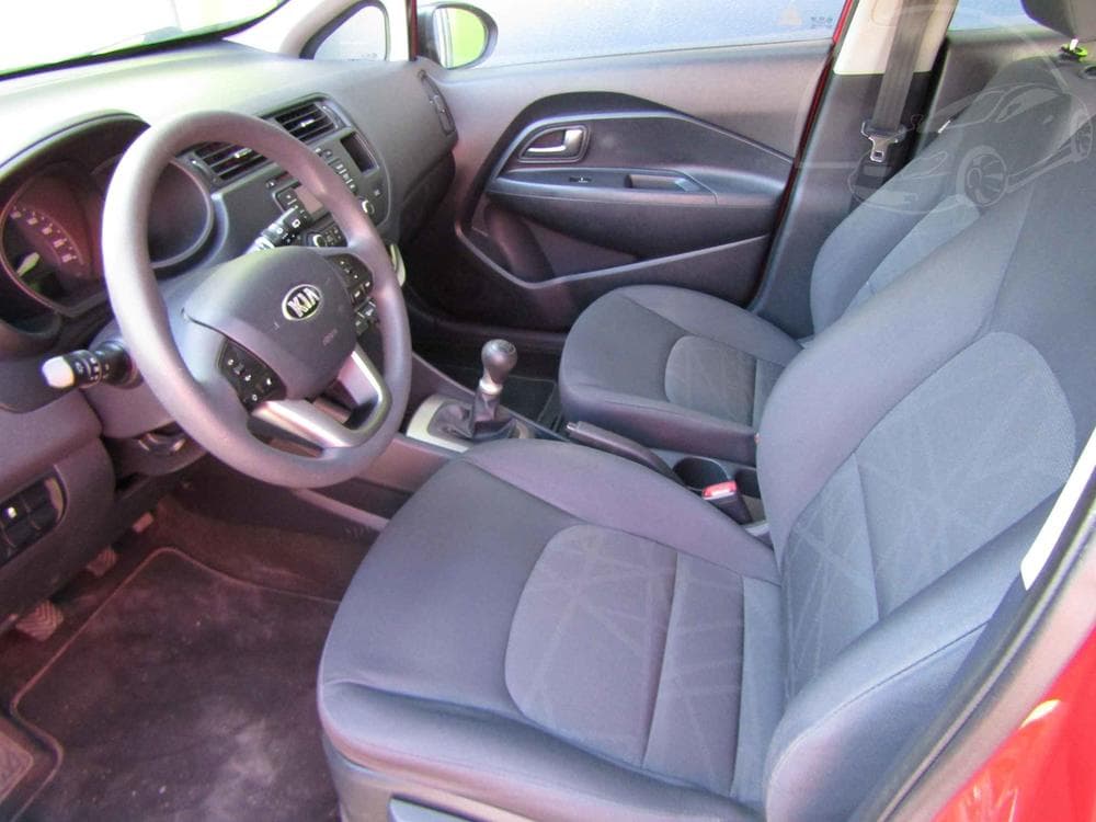 2013 Kia RIO - 9