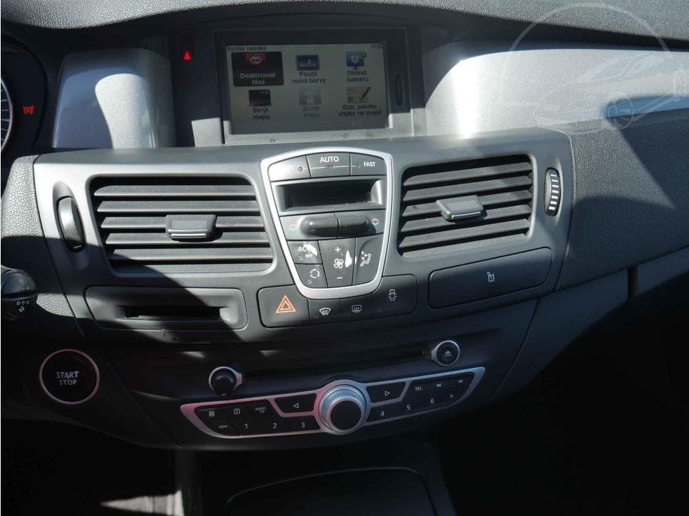 2012 Renault LAGUNA - 11