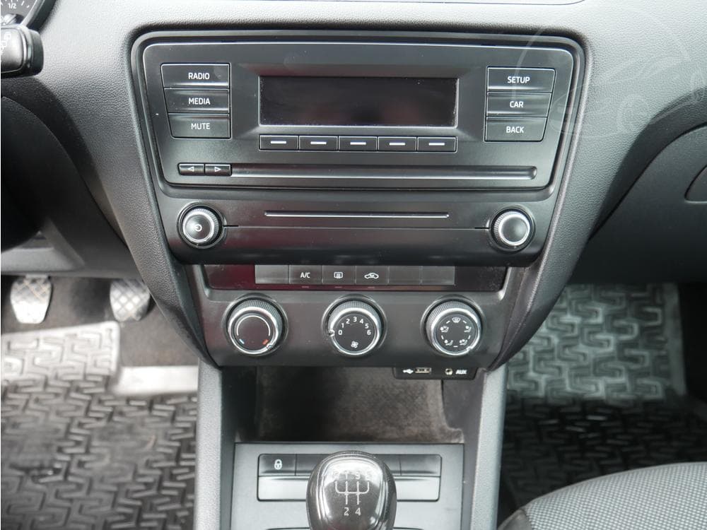 2015 Škoda OCTAVIA - 25