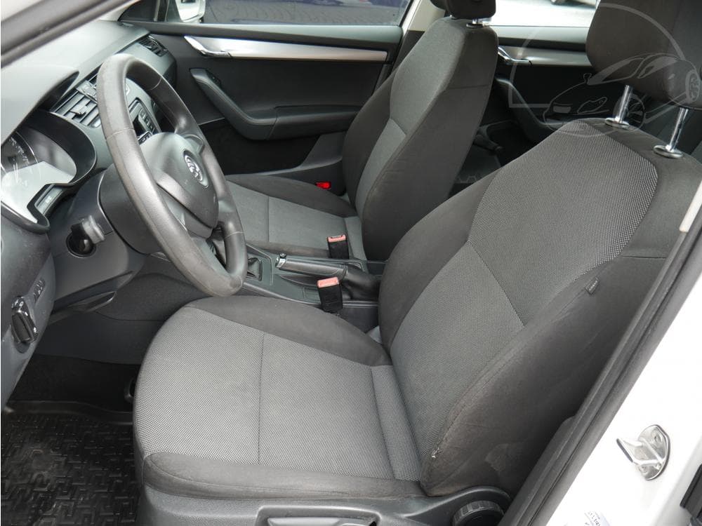 2015 Škoda OCTAVIA - 17