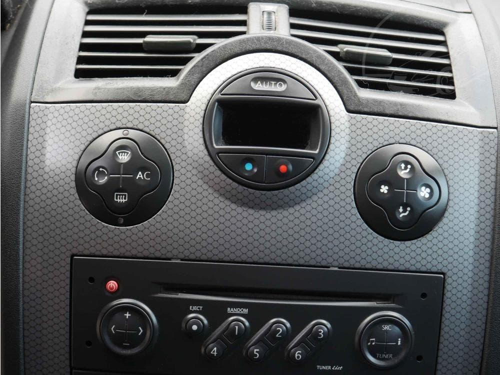 2003 Renault MEGANE - 12