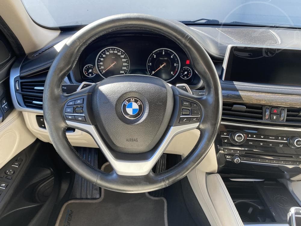 2015 BMW X6 - 21