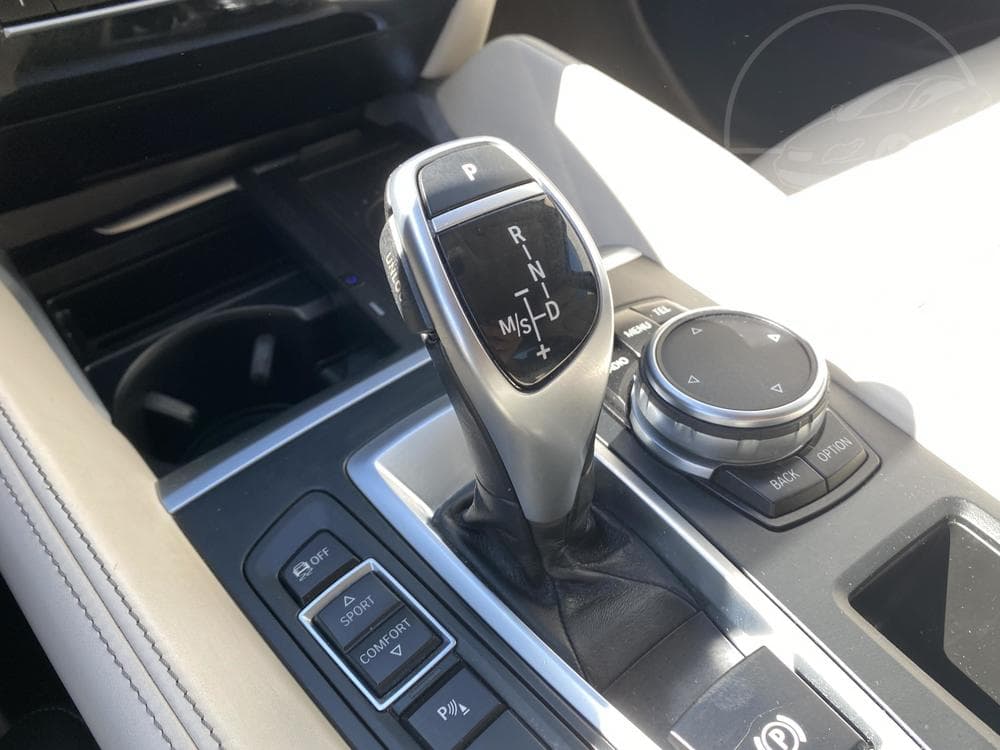 2015 BMW X6 - 31