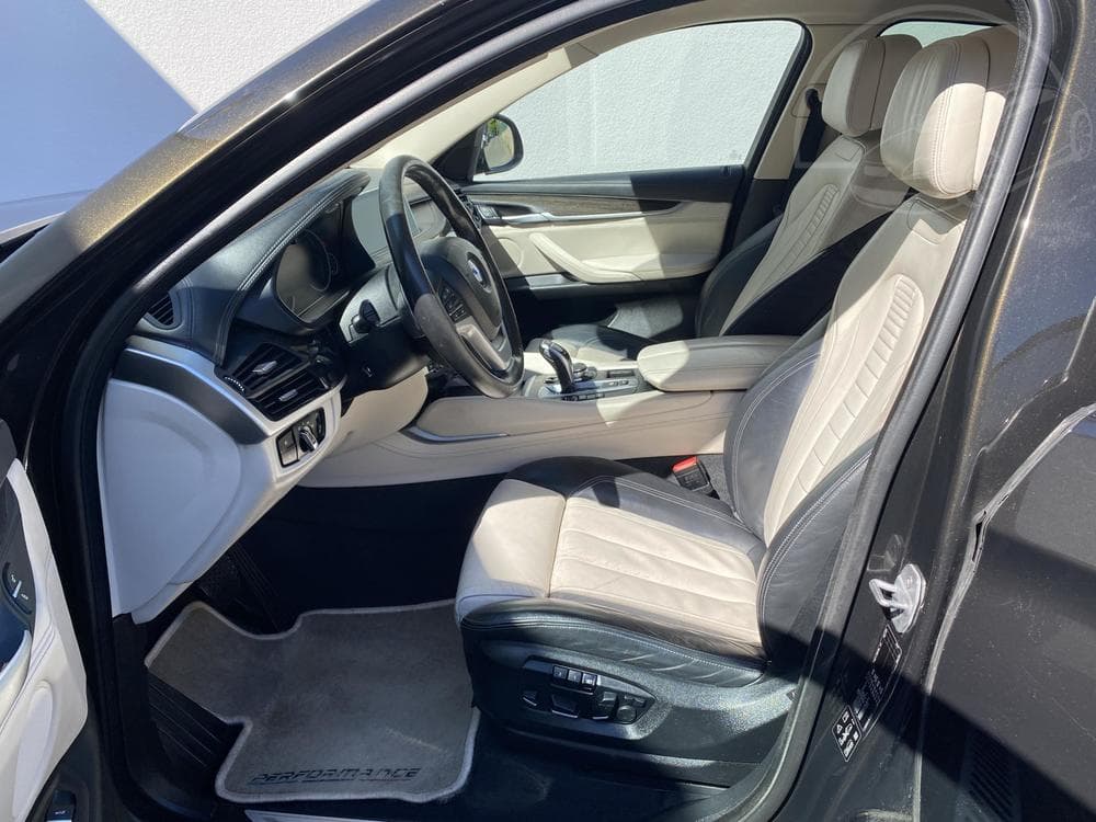 2015 BMW X6 - 17