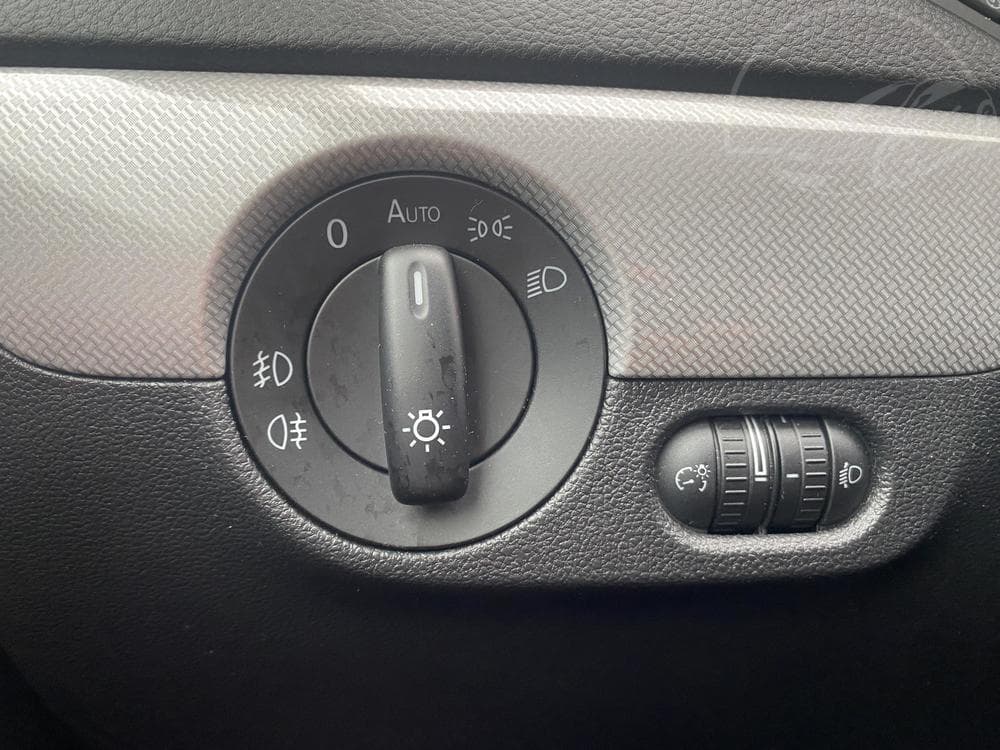 2013 Volkswagen JETTA - 12