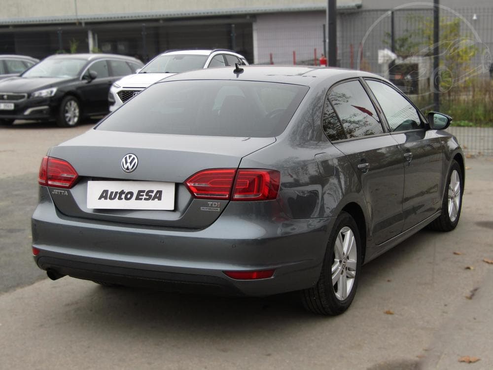 2013 Volkswagen JETTA - 4