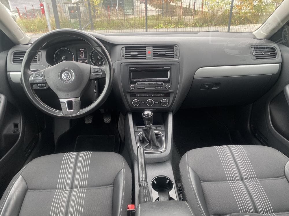 2013 Volkswagen JETTA - 7