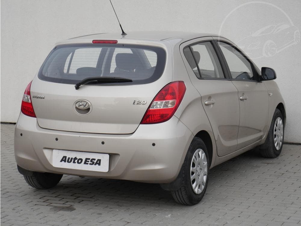2011 Hyundai i20 - 4