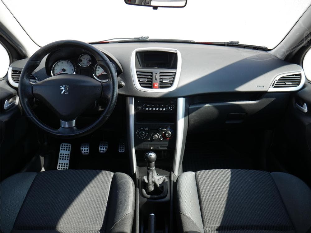 2012 Peugeot 207 - 8