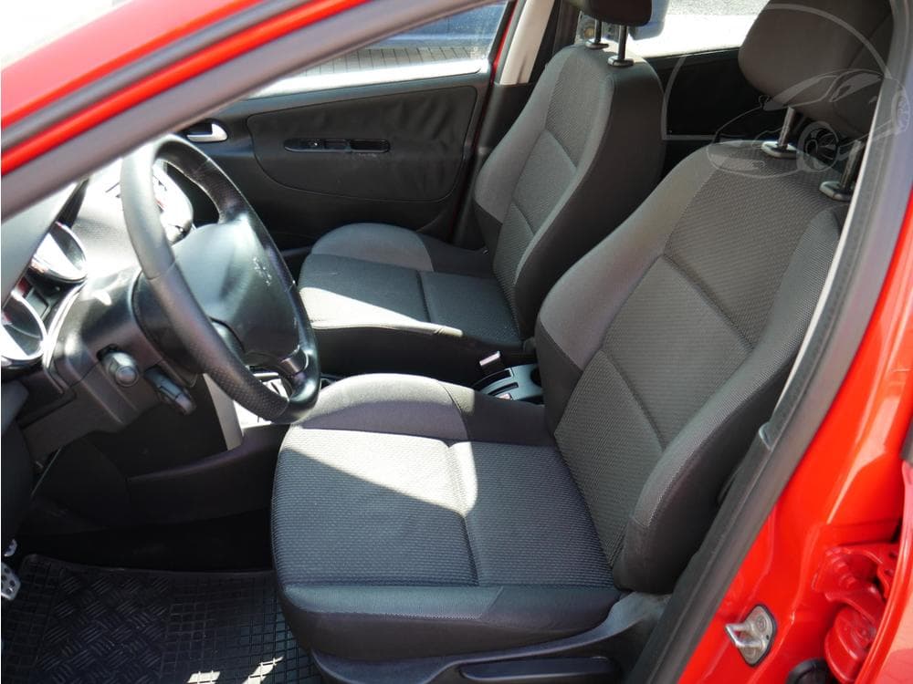 2012 Peugeot 207 - 9