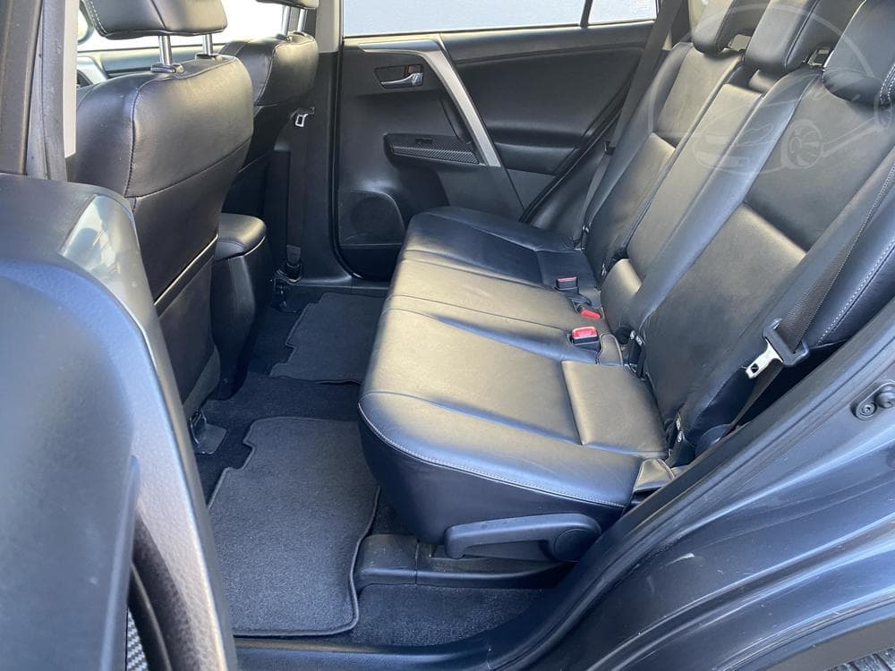 2013 Toyota RAV4 - 37