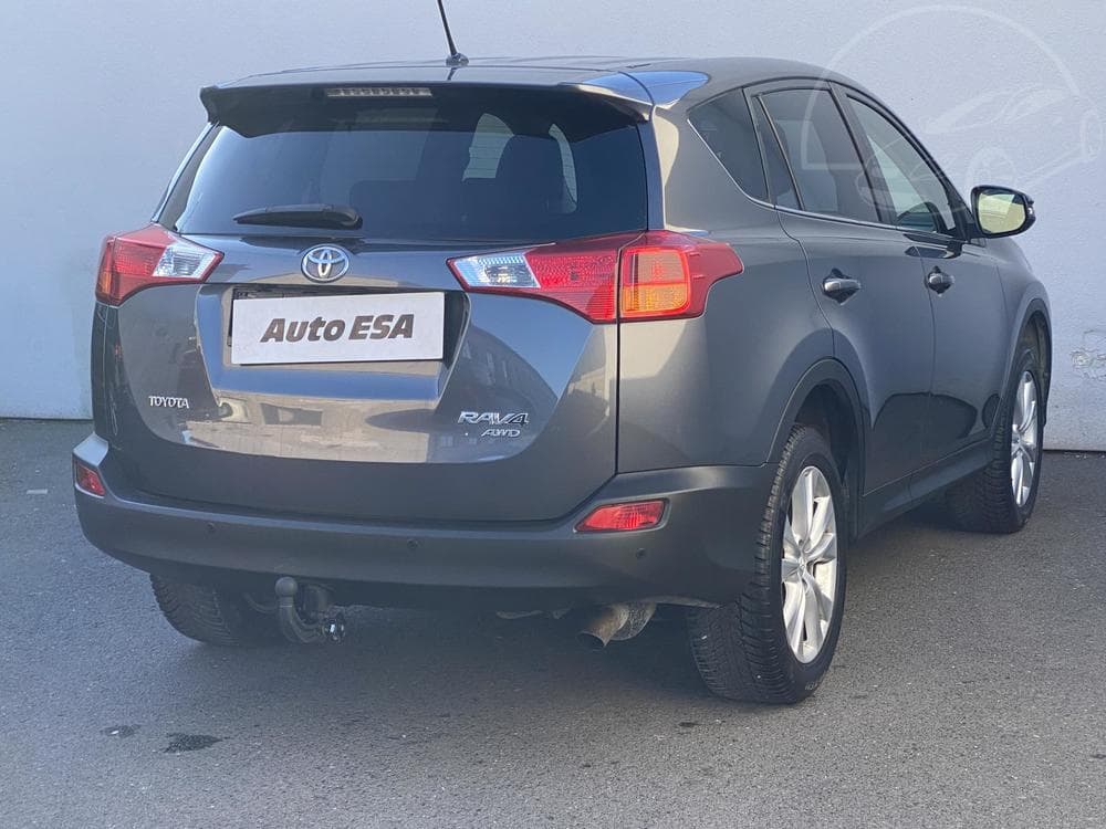 2013 Toyota RAV4 - 13