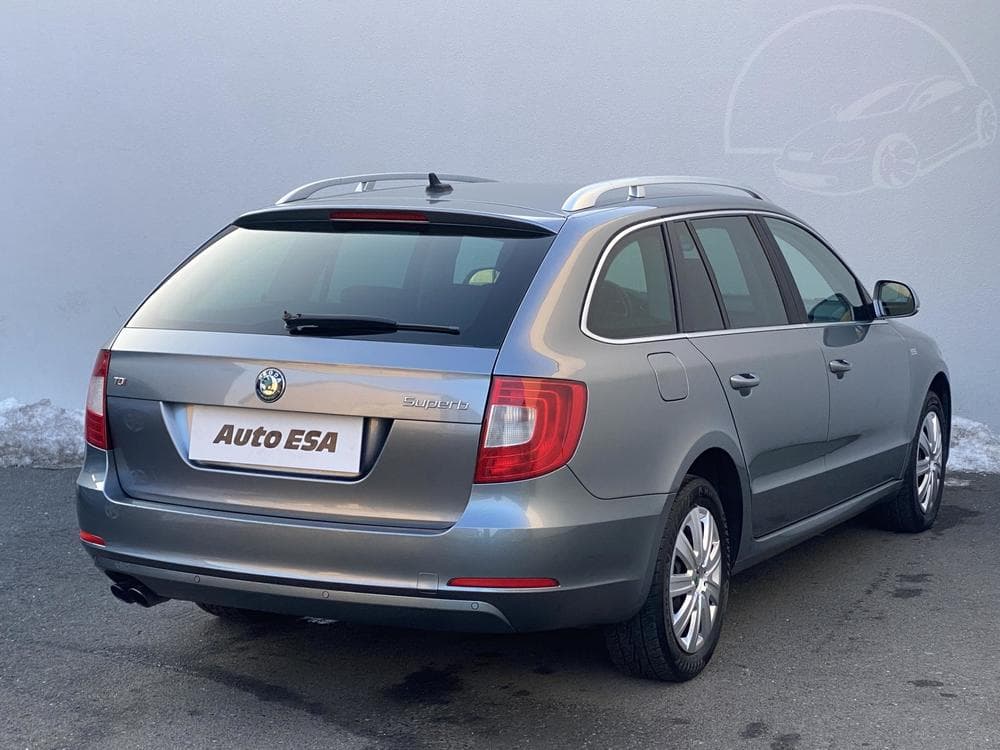 2012 Škoda SUPERB - 7